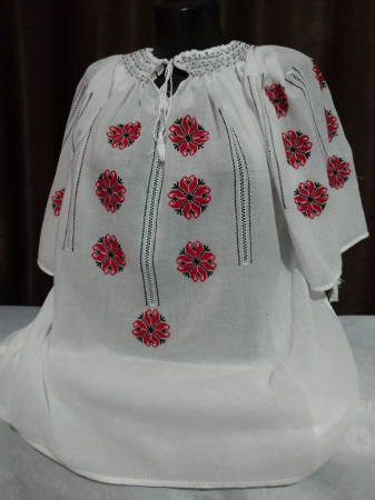Ii traditionale cu maneca scurta - Ie cusuta manual pe panza topita