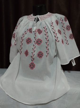 Ii traditionale cu maneca scurta - Ie cusuta manual pe panza topita
