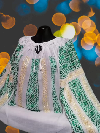 Ii traditionale - Ie traditionala brodata manual cu matase pe panza topita