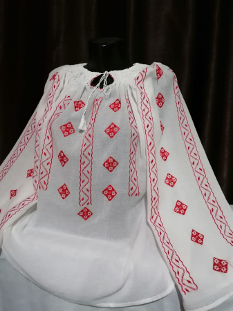 Ii traditionale cu maneca lunga - Ie traditionala brodata manual