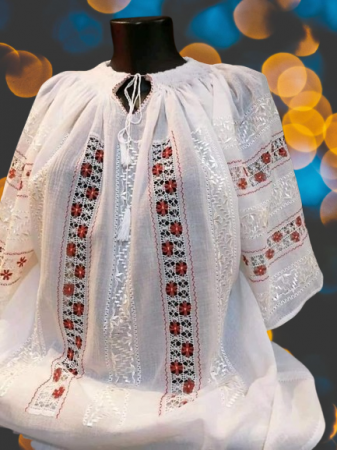 Ii traditionale cu maneca scurta - Ie traditionala brodata manual pe panza topita