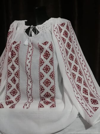 Ii traditionale - Ie traditionala cusuta manual