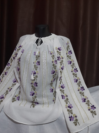 Ii traditionale cu maneca lunga - Ie traditionala cusuta manual pe panza topita