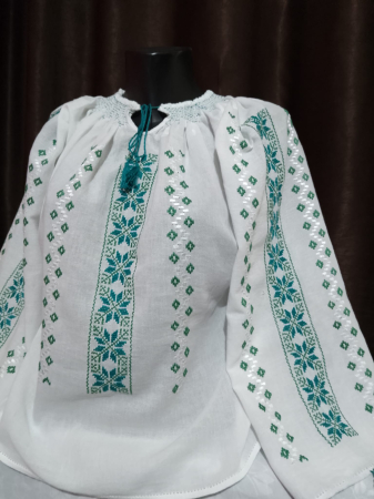 Ii traditionale cu maneca lunga - Ie traditionala cusuta manual pe panza topita