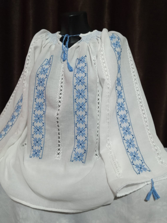 Ii traditionale cu maneca lunga - Ie traditionala cusuta manual pe panza topita