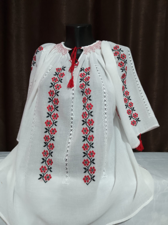 Ii traditionale cu maneca scurta - Ie traditionala cusuta manual pe panza topita