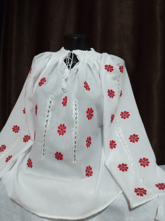 Ii traditionale - Ie traditionala cusuta manual pe panza topita