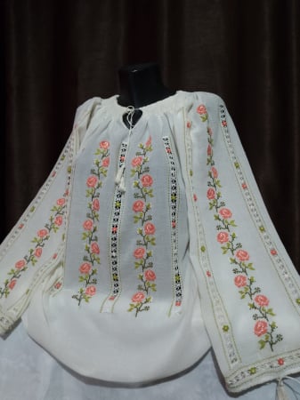 Ii traditionale cu maneca lunga - Ie traditionala cusuta manual pe panza topita