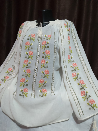 Ii traditionale cu maneca lunga - Ie traditionala cusuta manual pe panza topita