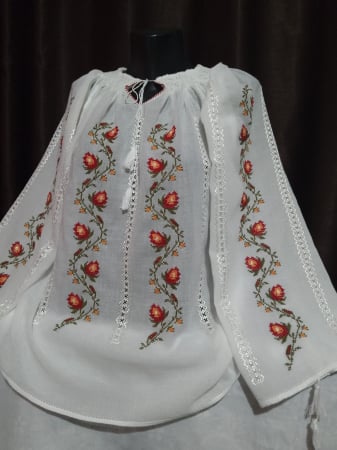 Ii traditionale cu maneca lunga - Ie traditionala cusuta manual pe panza topita
