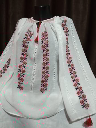 Ii traditionale cu maneca lunga - Ie traditionala cusuta manual pe panza topita