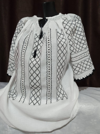 Modele in stoc - Ie traditionala cusuta manual pe panza topita(bumbac)