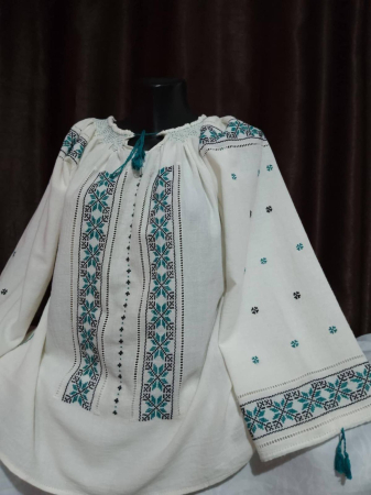 Modele in stoc - Ie traditionala cusuta manual pe panza topita