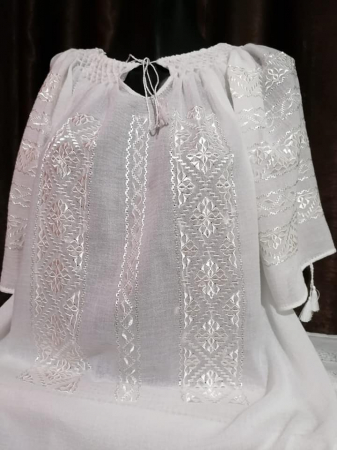 Ii traditionale - Ie traditionala romaneasca brodata manual