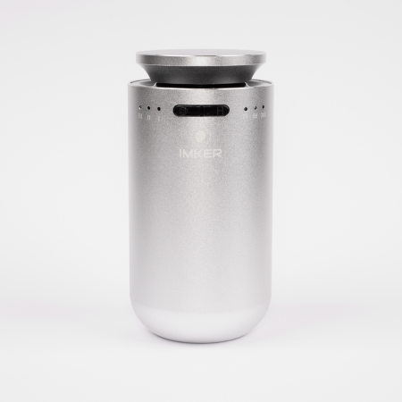 Pachet aparat de odorizare/difuzor profesional de parfum pentru masina/casa IMKER AromaLUX XS04.AC, geanta si cinci rezerve de parfum [9]