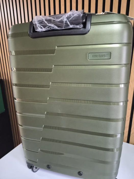 Troler de cala mediu(M) travelite AIR BASE 4 roti spinner 67 x 45 x 27 cm ,verde - RESIGILAT [13]