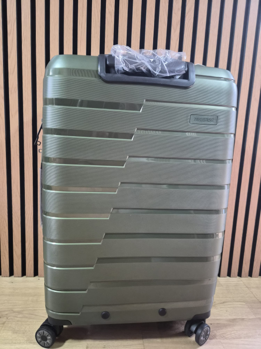 Troler de cala mediu(M) travelite AIR BASE 4 roti spinner 67 x 45 x 27 cm ,verde - RESIGILAT [8]