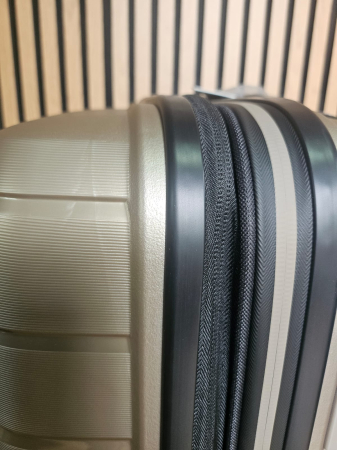 Troler de cala mediu(M) travelite AIR BASE 4 roti spinner 67 x 45 x 27 cm - RESIGILAT [11]