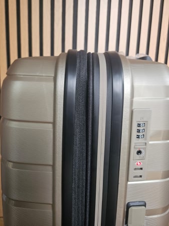 Troler de cala mediu(M) travelite AIR BASE 4 roti spinner 67 x 45 x 27 cm - RESIGILAT [9]