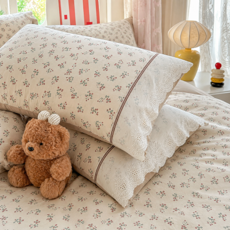 Lenjerii 100% Bumbac - Lenjerie de pat bumbac 100%, 4 piese, floral crem, BCP408