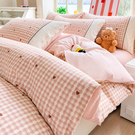 Lenjerii 100% Bumbac - Lenjerie de pat bumbac 100%, 4 piese, model roz cu inimioare, BCP406