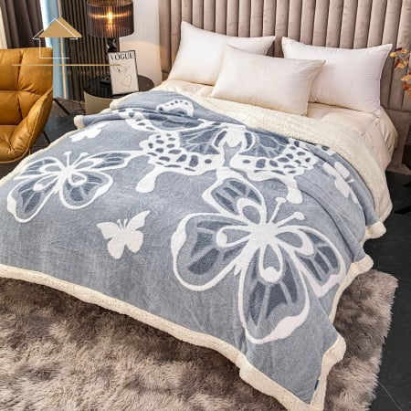 Pături cu blăniță - Pătură super pufoasă cu blăniță, 3D cu fluturi, 200x230 cm, PUF03