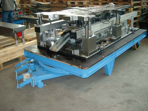 Carucior pentru transport cu stivuitorul STS-2.5 [2]