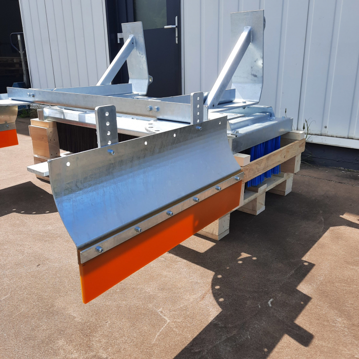 FarmMuli KM2500 Modul 1 cu scut glisant [5]