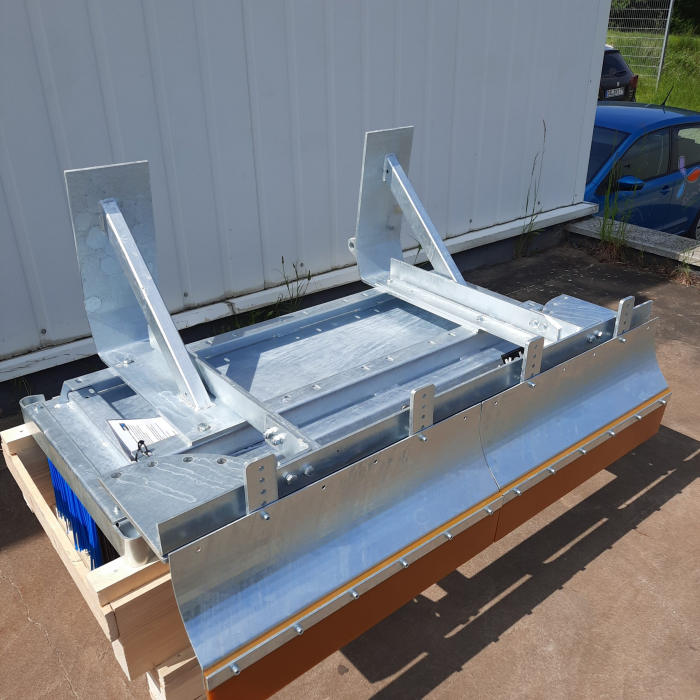 FarmMuli KM2500 Modul 1 cu scut glisant [2]