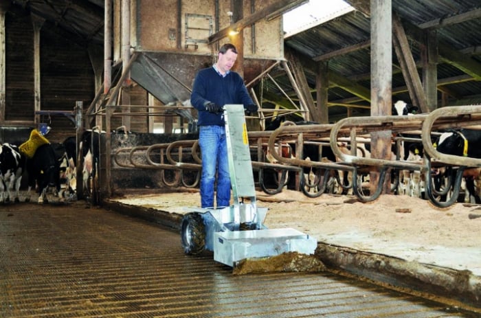 Impingator electric gunoi grajd CMA 800 Elektro [2]