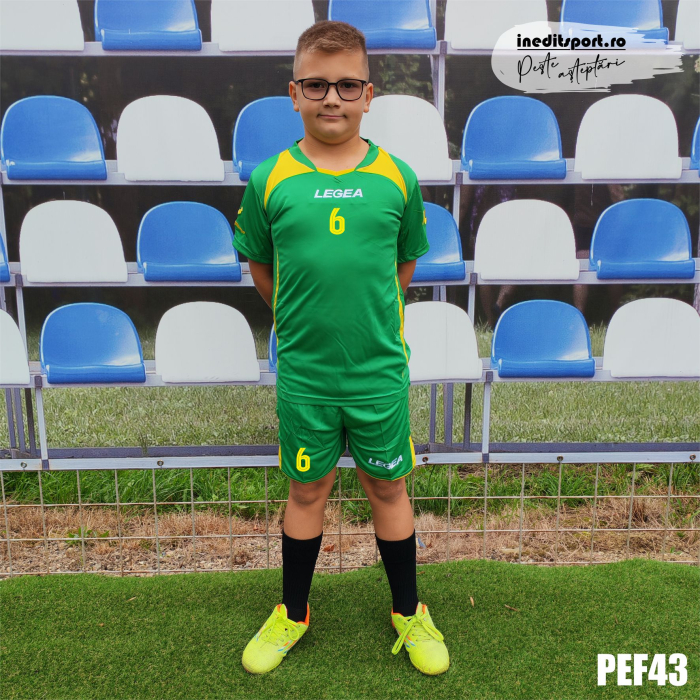 Kit echipament fotbal copii si adulti personalizat - PEF43 [1]