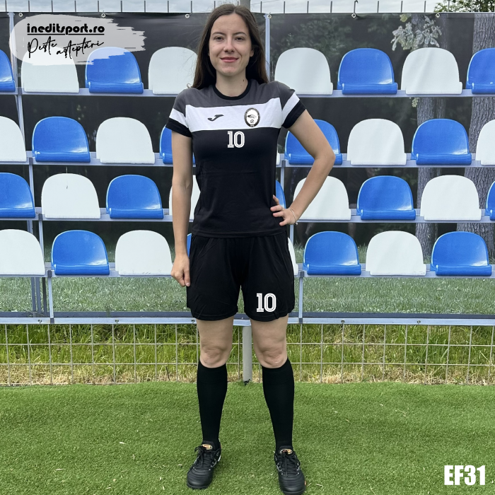 Kit echipament fotbal feminin personalizat PEF31 [3]