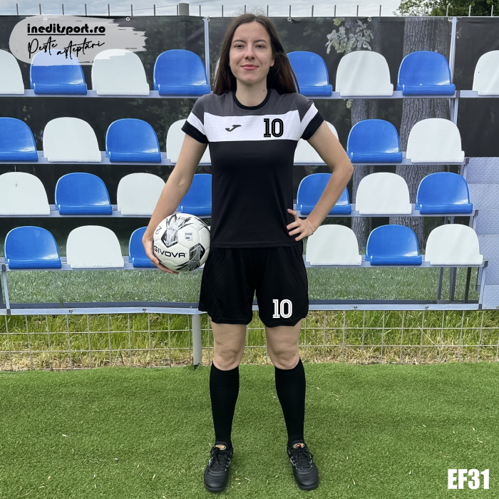 Kit echipament fotbal feminin personalizat PEF31 [1]