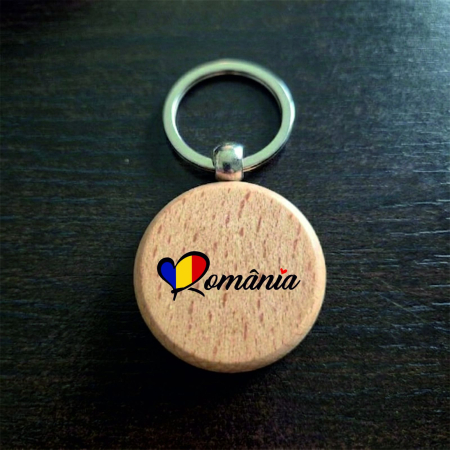 Suveniruri Romania - Breloc Suvenir Lemn Rotund Romania SVR174