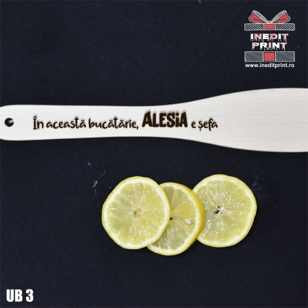 Cadouri - Spatulă dreaptă  personalizată  Șefa UB3