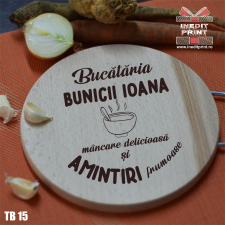 Cadouri - Tocător personalizat cu mâner Mâncare delicioasă TB15