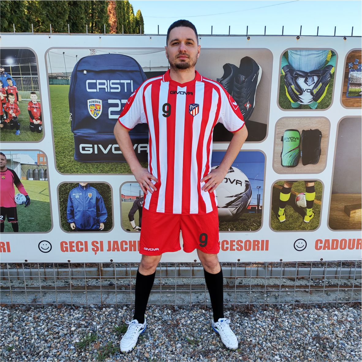 Kit Supporter MC GIVOVA - KITC24 ROSU CU ALB, M