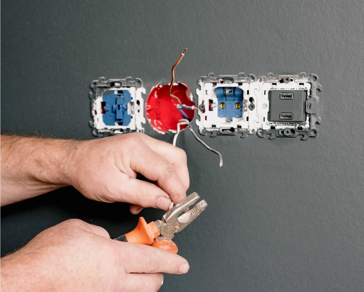 Cum verifici instalatia electrica a casei