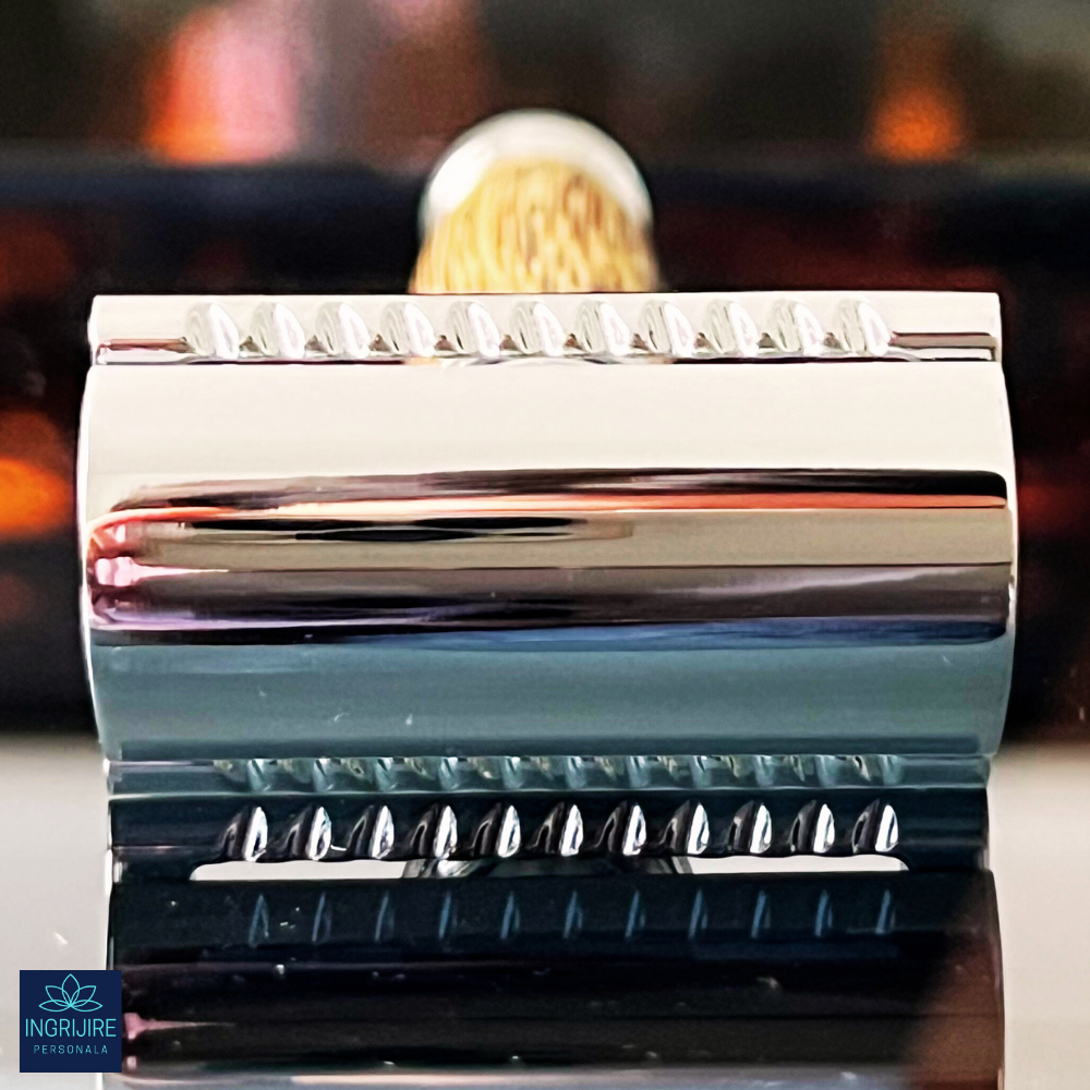 Aparat de ras clasic, maner din lemn, silver [21]