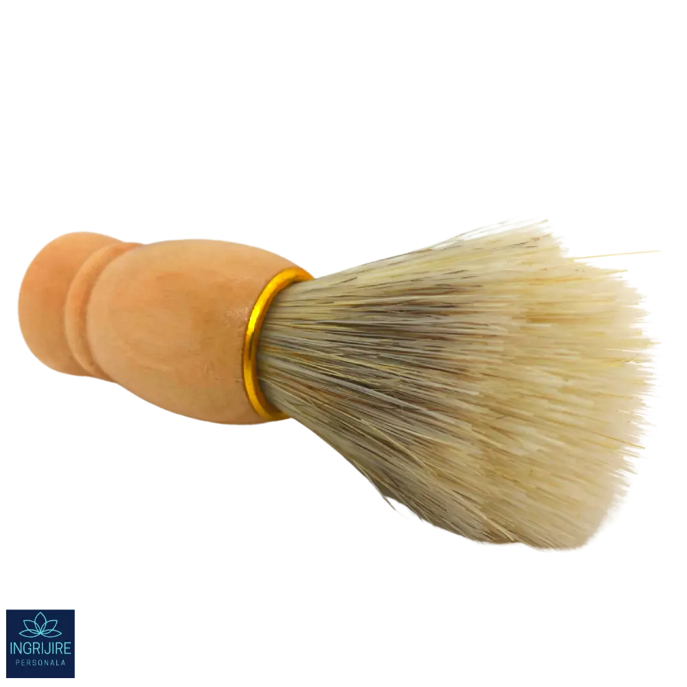 Pamatuf pentru barbierit cu maner din lemn si peri artificiali [1]