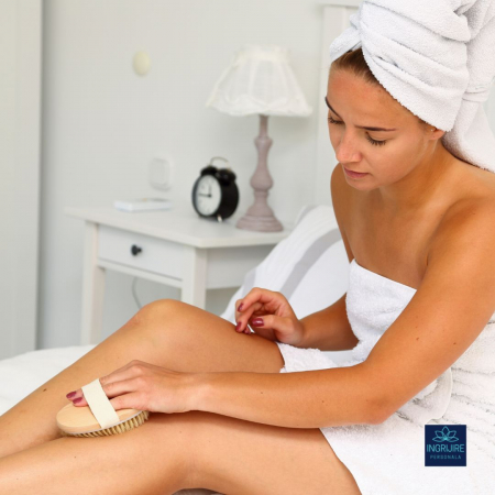 Perie de baie din lemn de bambus cu bulbi pentru masaj si exfoliere, rezistenta la apa [16]