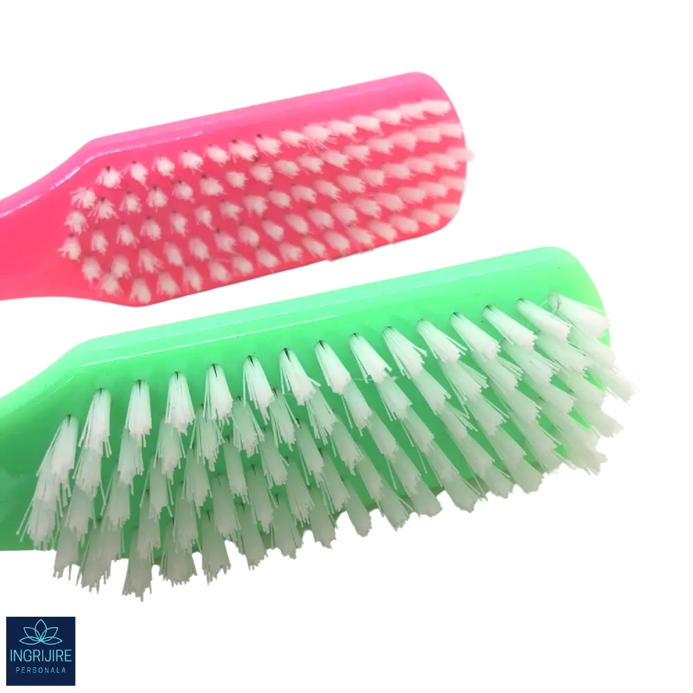 Perie dubla cu piatra ponce si maner din plastic [2]
