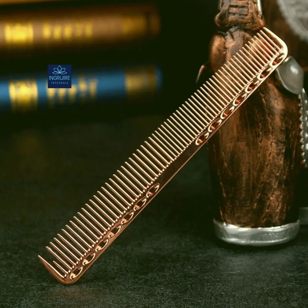 Pieptan pentru frizerie, aluminiu, nuanta royal gold [2]