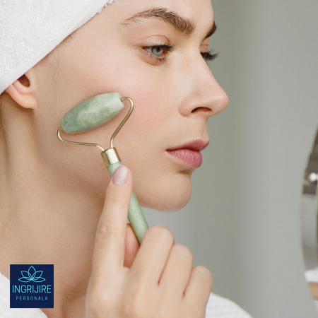 Roller cu piatra  pentru masaj anti-aging [17]