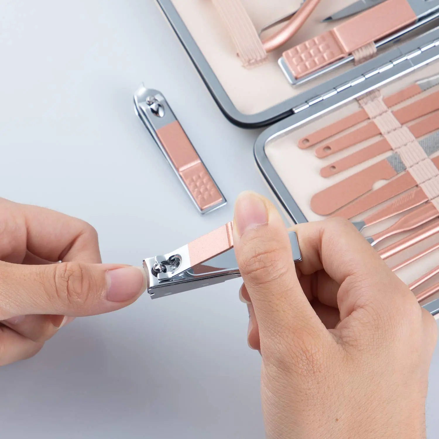 Trusa manichiura 18 piese, Coral Pink [5]