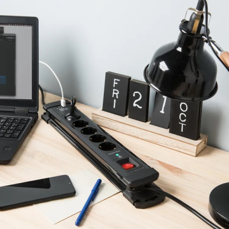 Prelungitor prindere sub blat, fir 3metri, 2xUSB, 5/8 prize, IP20, 3680W, negru [1]