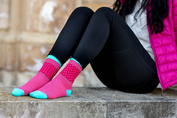 Sosete bambus FINE BAMBOO buline si dungi cutie 3 buc. verde albastru fucsia [3]