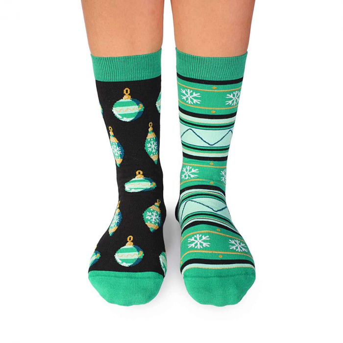 Sosete bumbac de craciun Arty Socks Globuri Negru Menta [2]