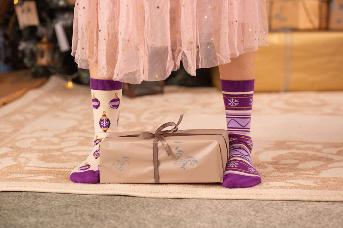 Sosete bumbac de craciun Arty Socks Globuri Violet [4]