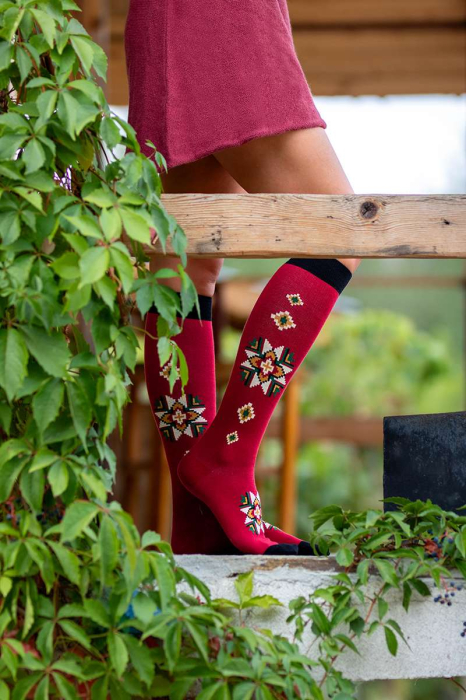 Șosete dama lungi 3/4 din bumbac cu motive traditionale românești Vișiniu [4]